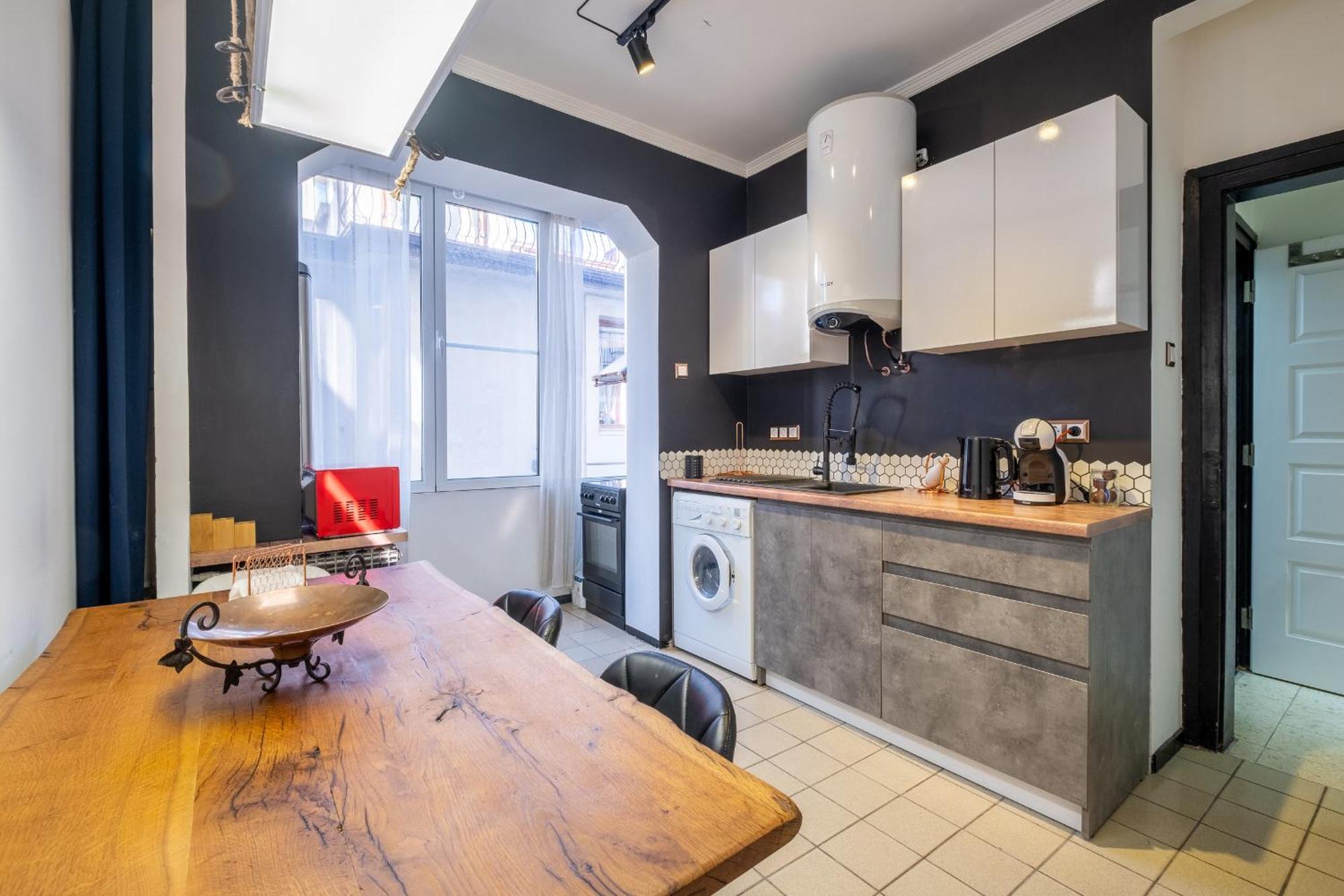 Modern , Spacious 2Br Apartment In Top Center Sofia Exterior photo